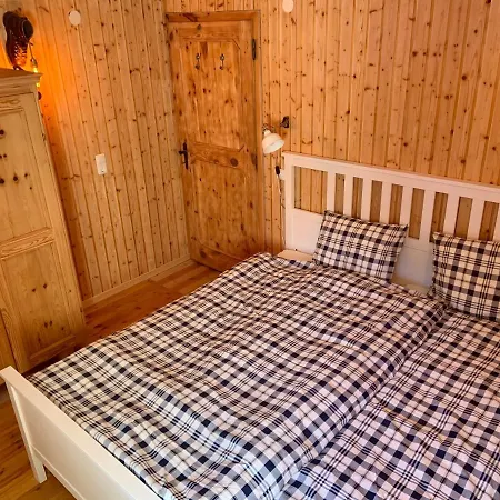 Schmirnhaus Semesterbostad *