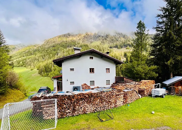 Schmirnhaus Holiday home