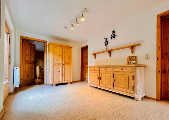 Schmirnhaus Holiday home *